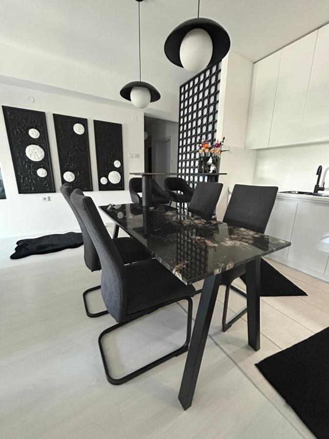 Sandev Apartments Black&White Štip Exteriér fotografie